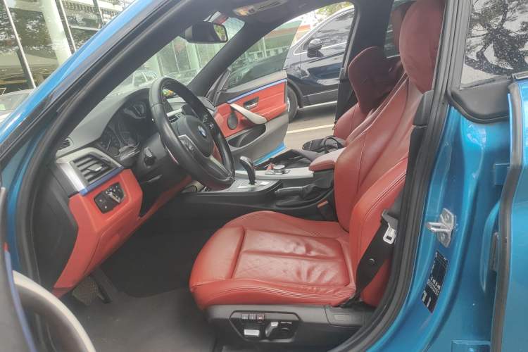 Used BMW 4 Series 2017 425i Gran Coupe Luxury M Sport Package Left Front Seat