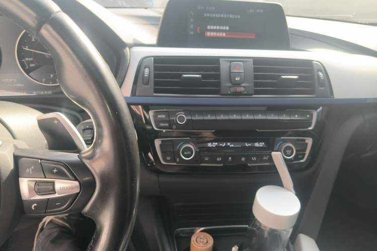 Used BMW 4 Series 2017 425i M Sport Package Audio And AC Panel