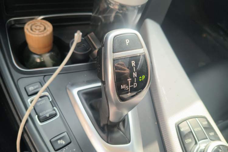 Used BMW 4 Series 2017 425i M Sport Package Gear Lever
