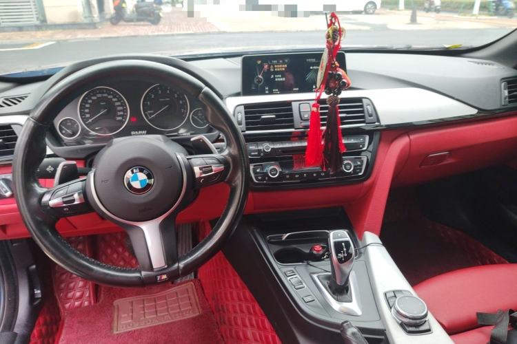 Used BMW 4 Series 2017 430i Convertible M Sport Package Center Console
