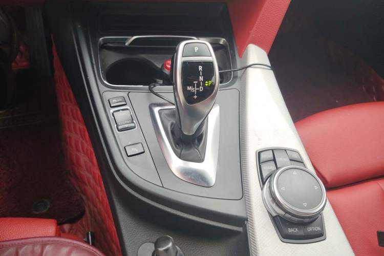 Used BMW 4 Series 2017 430i Convertible M Sport Package Gear Lever