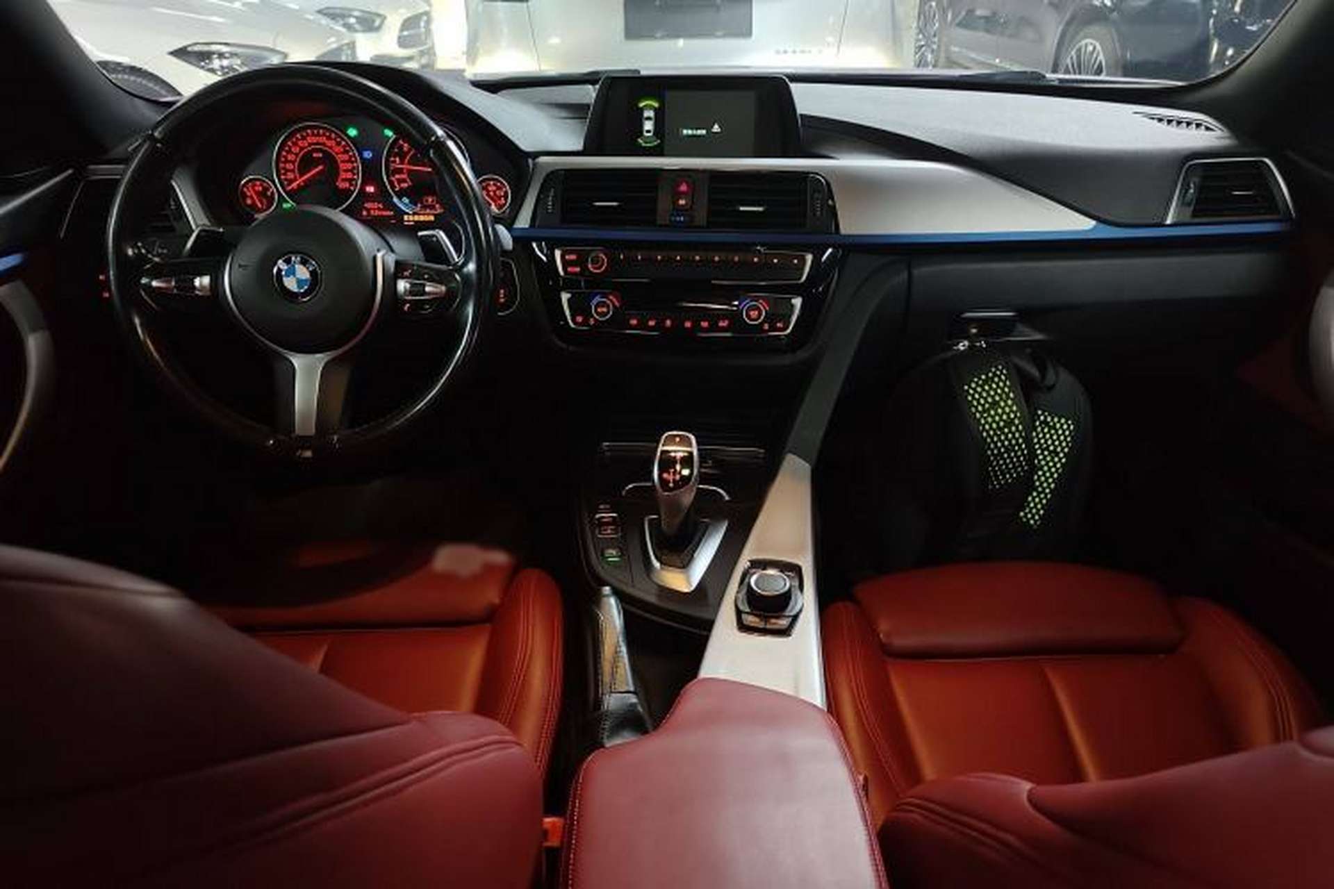 Used BMW 4 Series 2017 425i Gran Coupe Leading Model with M Sport Package Interior 2
