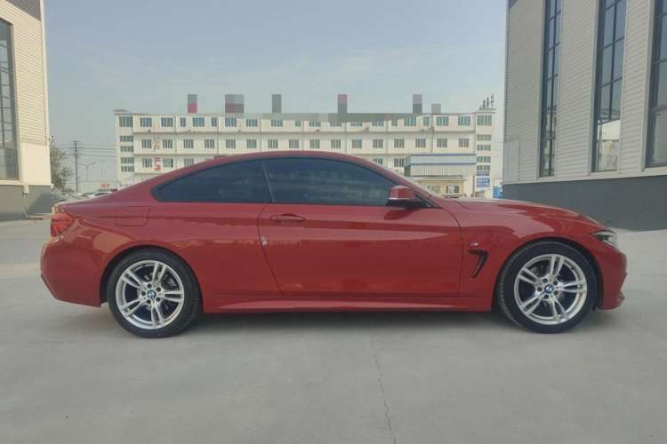 Used BMW 4 Series 2017 425i M Sport Package Exterior 2