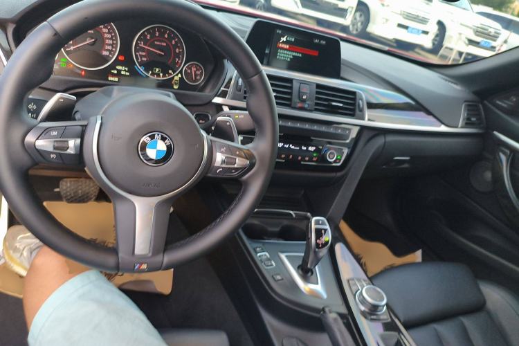 Used BMW 4 Series 2017 425i Convertible M Sport Package Interior 2