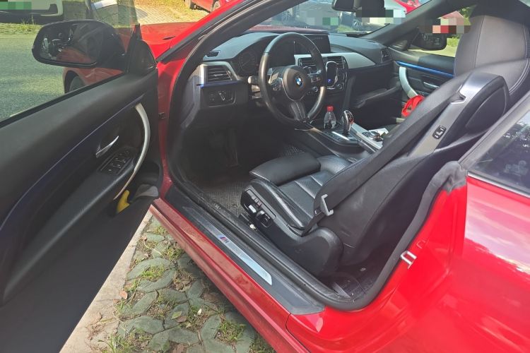 Used BMW 4 Series 2017 425i Convertible M Sport Package Interior 3