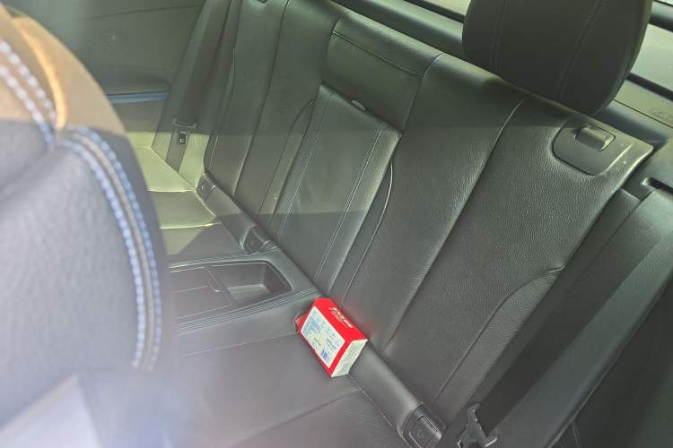 Used BMW 4 Series 2017 425i Convertible M Sport Package Interior 4