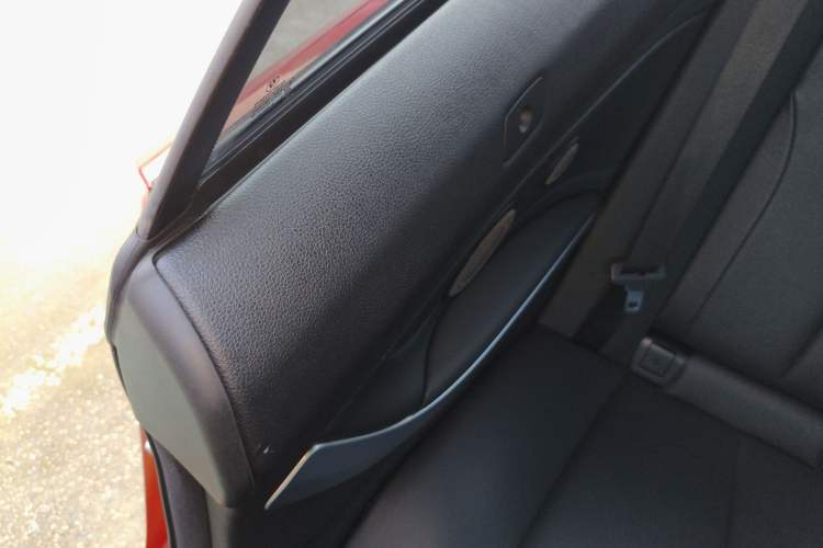 Used BMW 4 Series 2017 425i Convertible M Sport Package Interior 6