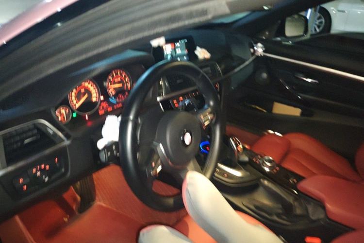 Used BMW 4 Series 2017 425i Convertible M Sport Package Steering Wheel