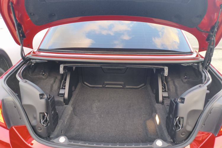 Used BMW 4 Series 2017 425i Convertible M Sport Package Trunk