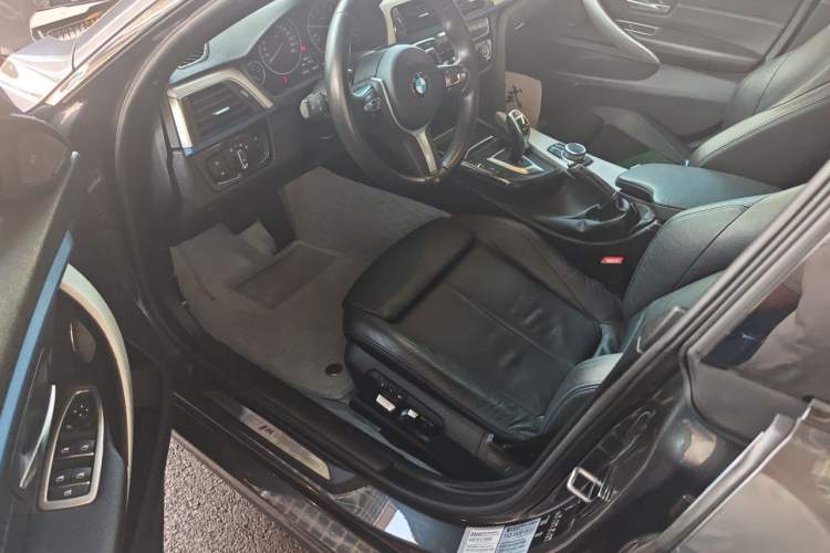 Used BMW 4 Series 2017 425i Gran Coupe Luxury M Sport Package Driver Seat