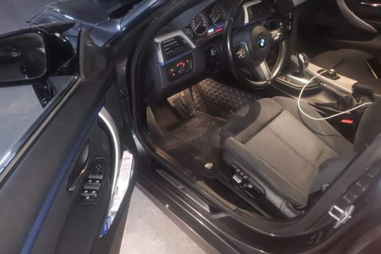 Used BMW 4 Series 2017 425i Gran Coupe Leading Model with M Sport Package Driver Seat