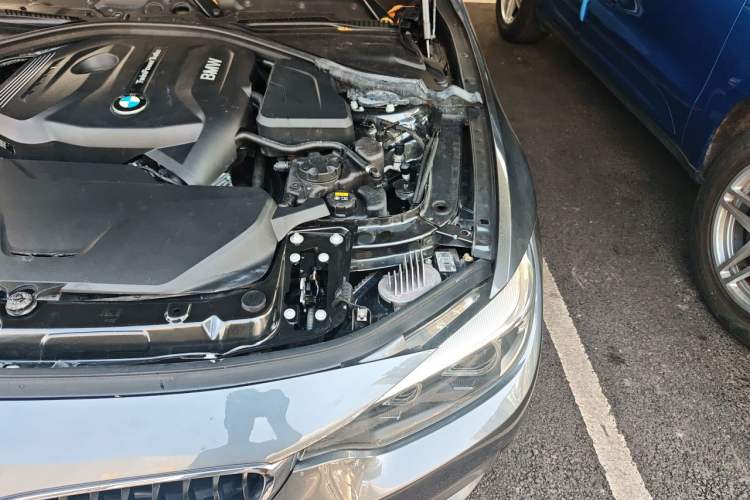 Used BMW 4 Series 2017 425i Gran Coupe Luxury M Sport Package Engine Bay Left
