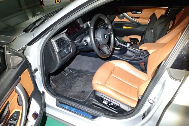 Used BMW 4 Series 2017 430i Gran Coupe M Sport Package Interior 3