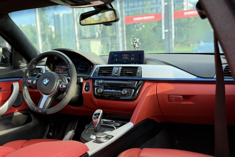 Used BMW 4 Series 2017 425i Gran Coupe Luxury M Sport Package Interior 4