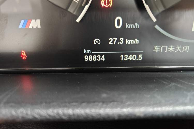Used BMW 4 Series 2017 430i M Sport Package Odometer Close Up