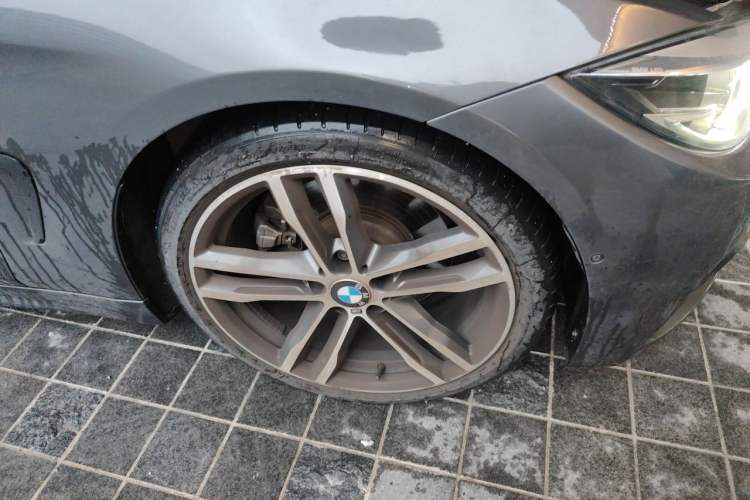 Used BMW 4 Series 2017 430i M Sport Package Right Front Wheel Hub