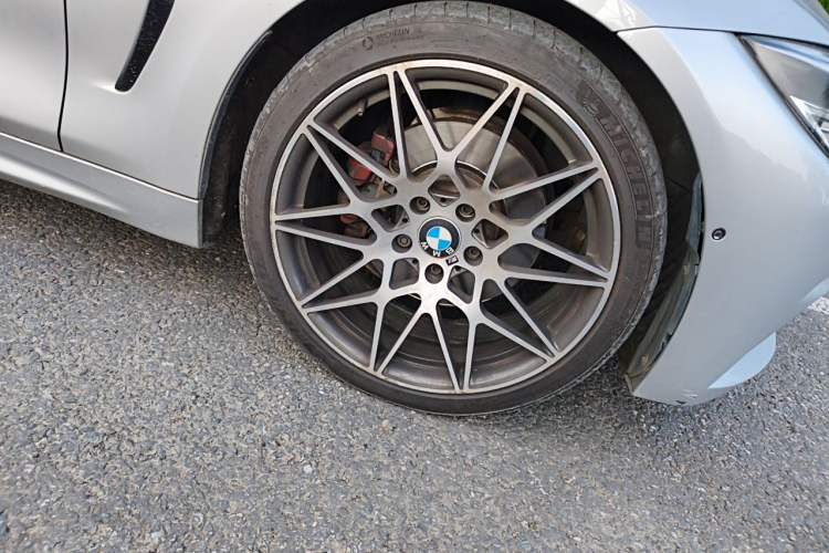 Used BMW 4 Series 2017 430i M Sport Package Right Front Wheel Hub
