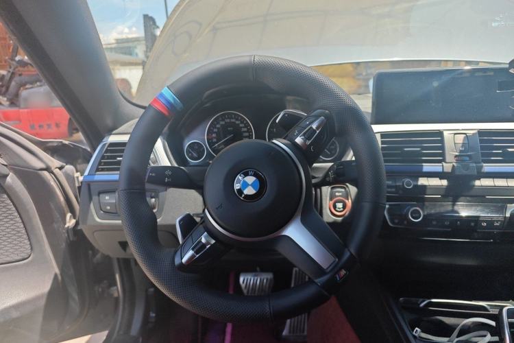 Used BMW 4 Series 2017 425i Gran Coupe Leading Model with M Sport Package Steering Wheel