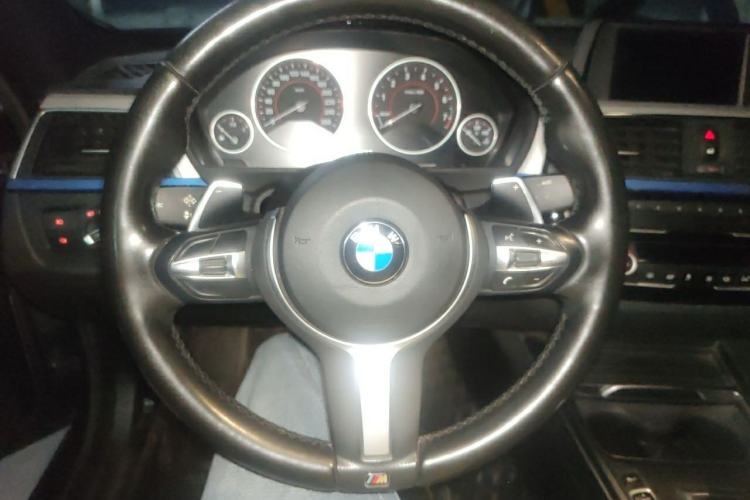 Used BMW 4 Series 2017 425i Gran Coupe Leading Model with M Sport Package Steering Wheel