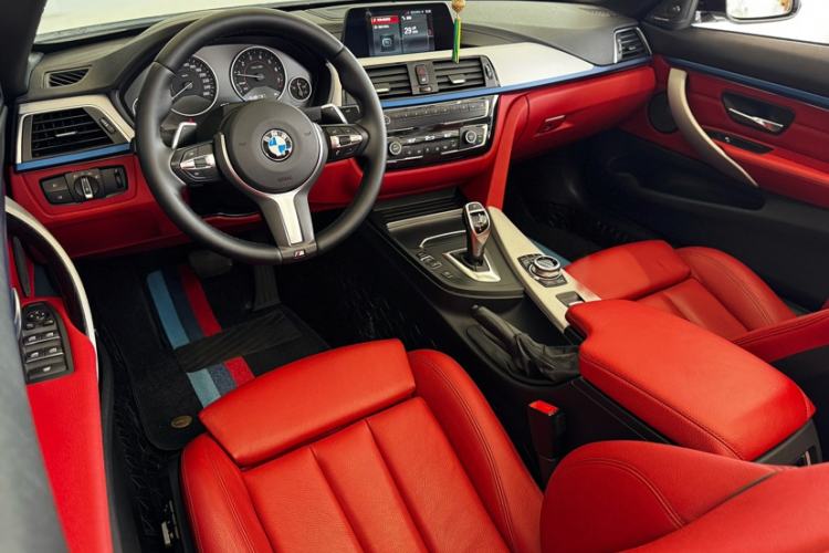 Used BMW 4 Series 2017 425i Convertible M Sport Package Audio And AC Panel