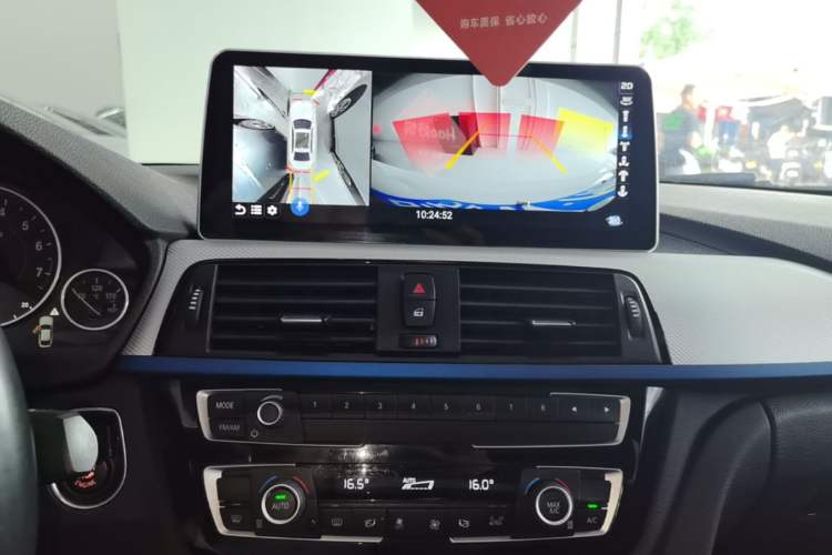 Used BMW 4 Series 2017 425i Gran Coupe Leading Model with M Sport Package Audio And AC Panel