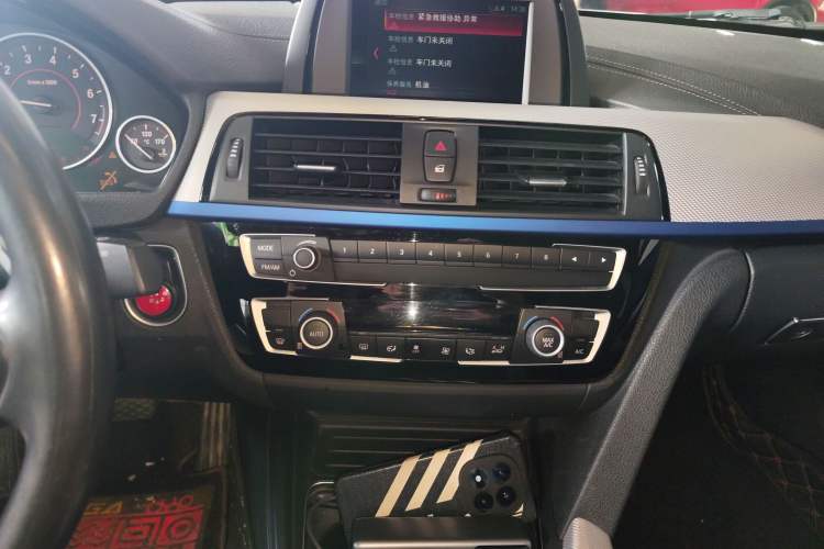 Used BMW 4 Series 2017 425i Gran Coupe Leading Model with M Sport Package Audio And AC Panel