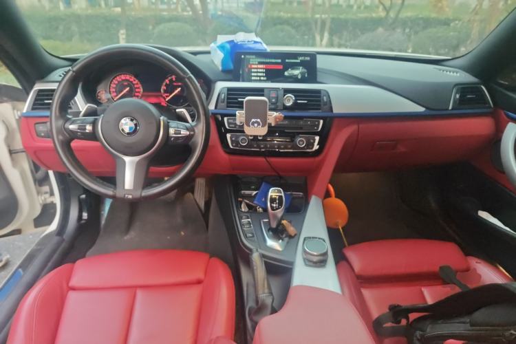 Used BMW 4 Series 2017 425i M Sport Package Center Console