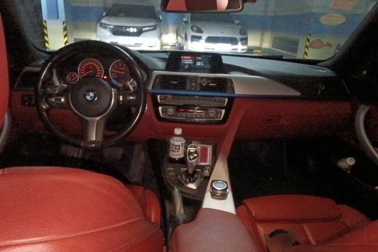 Used BMW 4 Series 2017 425i Gran Coupe Luxury M Sport Package Center Console