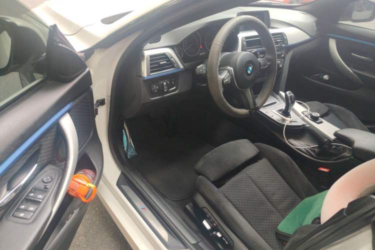 Used BMW 4 Series 2017 425i Gran Coupe Leading Model with M Sport Package Driver Seat
