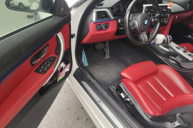 Used BMW 4 Series 2017 425i Convertible M Sport Package Driver Seat