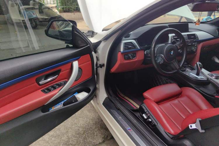 Used BMW 4 Series 2017 425i Convertible M Sport Package Driver Seat