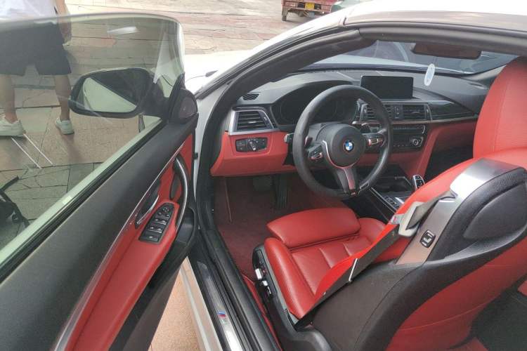 Used BMW 4 Series 2017 430i Convertible M Sport Package Driver Seat