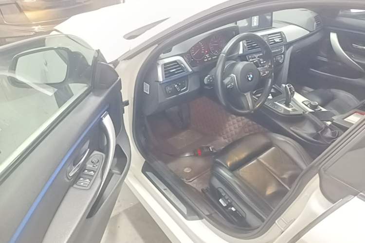 Used BMW 4 Series 2017 425i Gran Coupe Leading Model with M Sport Package Driver Seat