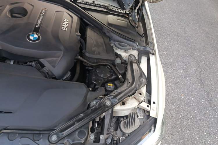 Used BMW 4 Series 2017 425i Convertible M Sport Package Engine Bay Left