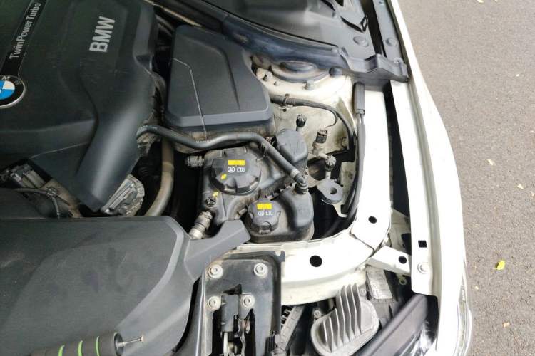 Used BMW 4 Series 2017 425i M Sport Package Engine Bay Left