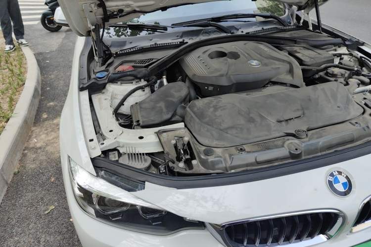 Used BMW 4 Series 2017 425i M Sport Package Engine Bay Right
