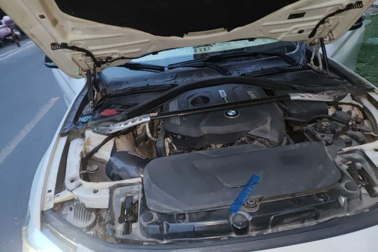 Used BMW 4 Series 2017 425i M Sport Package Engine Bay Right