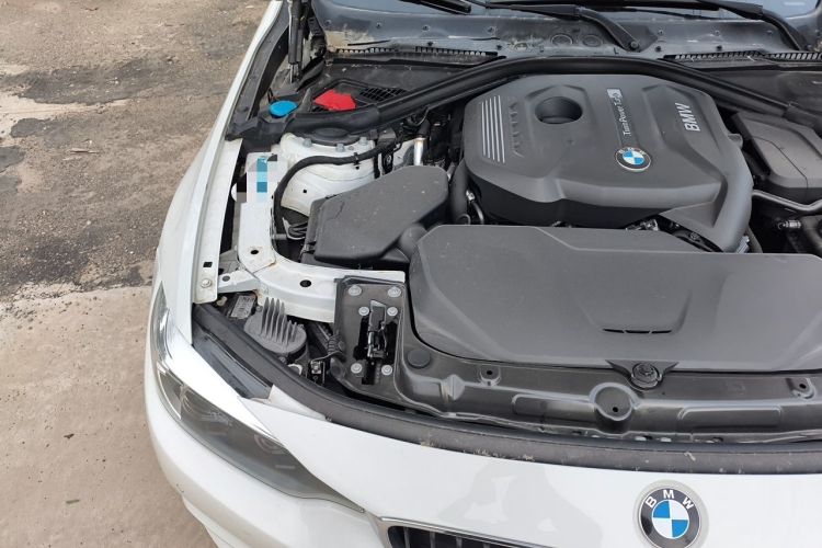 Used BMW 4 Series 2017 425i Gran Coupe Luxury M Sport Package Engine Bay Right
