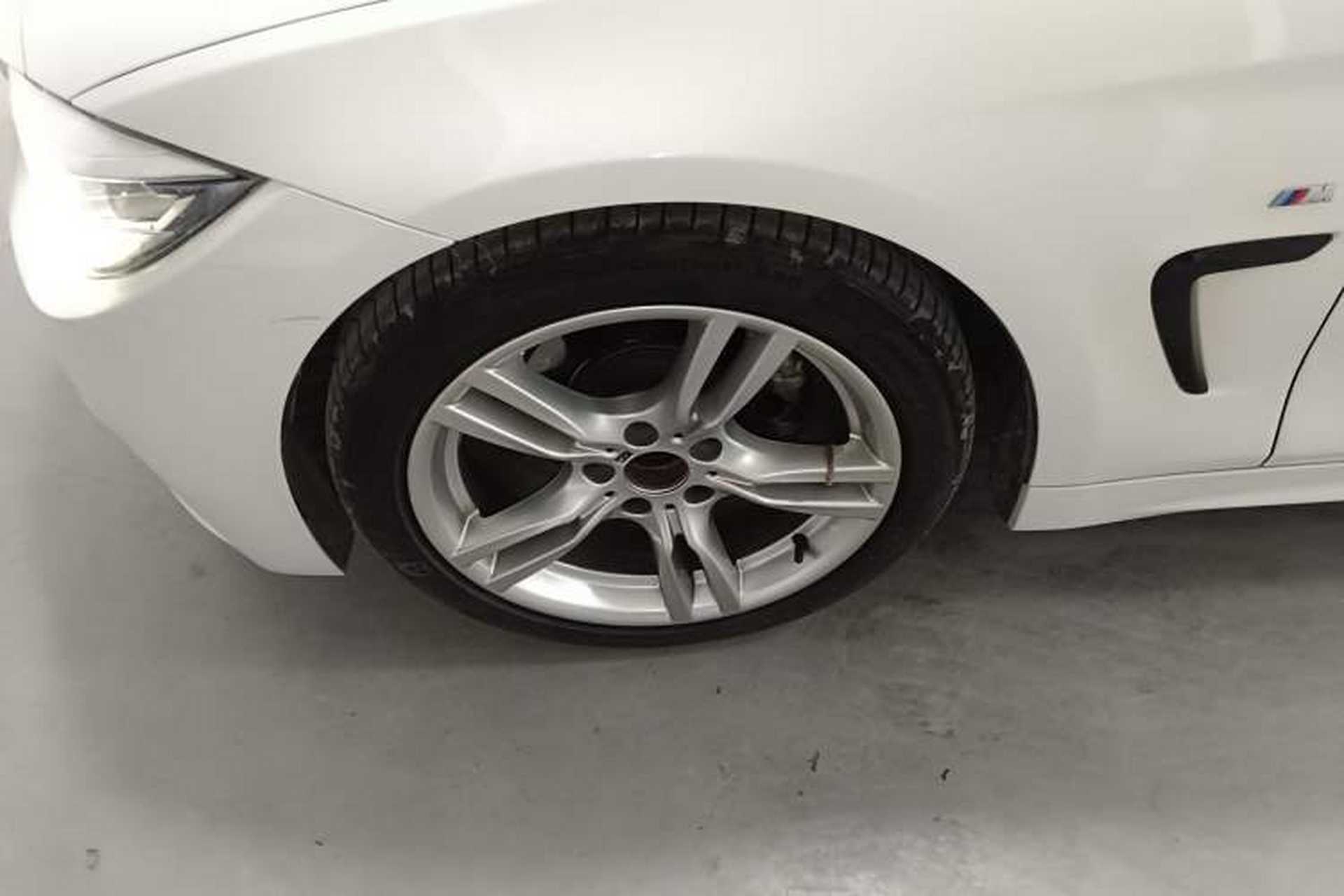 Used BMW 4 Series 2017 425i Convertible M Sport Package Exterior 2