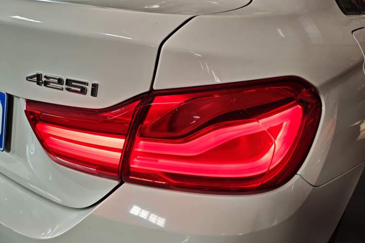Used BMW 4 Series 2017 425i Gran Coupe Leading Model with M Sport Package Exterior 3