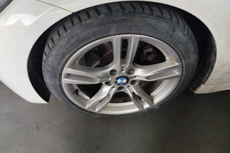 Used BMW 4 Series 2017 425i Gran Coupe Leading Model with M Sport Package Exterior 3
