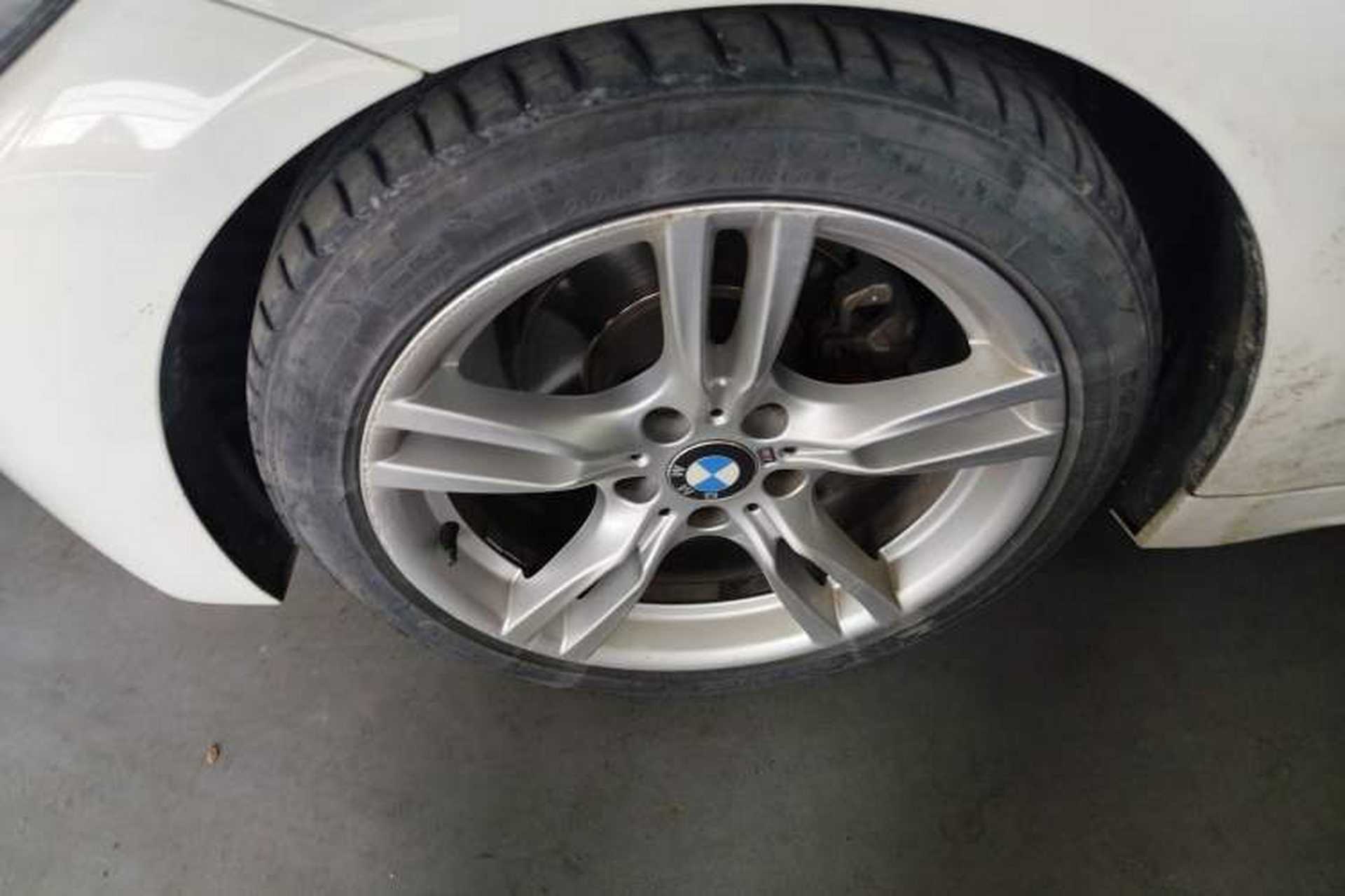 Used BMW 4 Series 2017 425i Gran Coupe Leading Model with M Sport Package Exterior 3