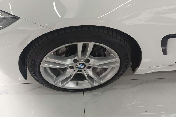 Used BMW 4 Series 2017 425i Gran Coupe Leading Model with M Sport Package Exterior 4