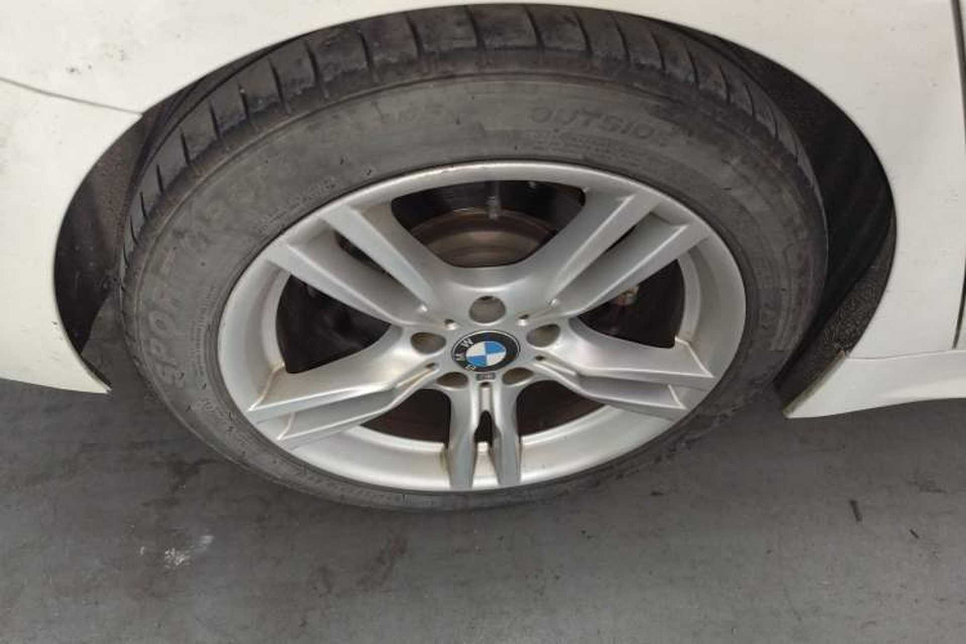 Used BMW 4 Series 2017 425i Gran Coupe Leading Model with M Sport Package Exterior 4