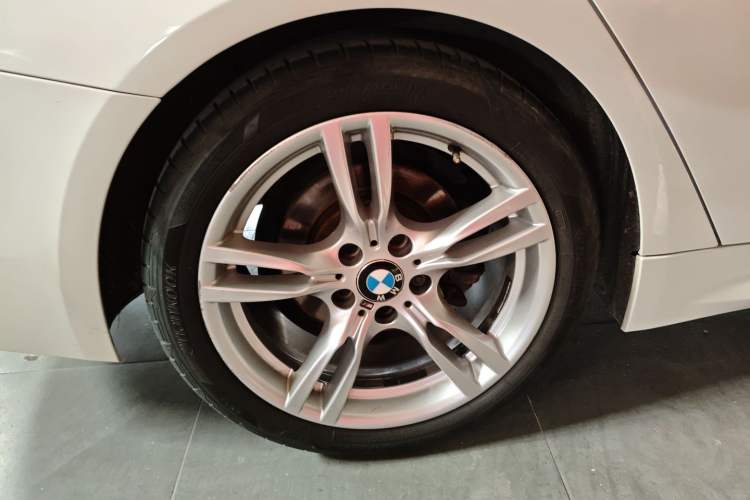 Used BMW 4 Series 2017 425i Gran Coupe Leading Model with M Sport Package Exterior 5