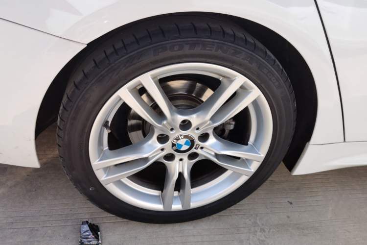 Used BMW 4 Series 2017 425i Gran Coupe Leading Model with M Sport Package Exterior 5