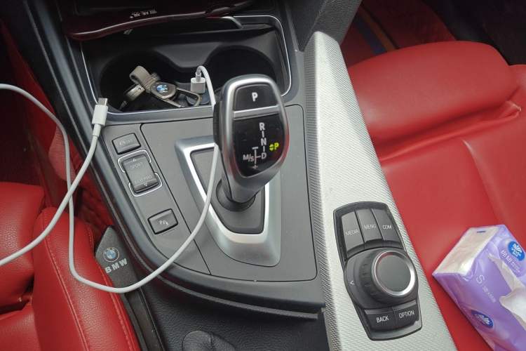 Used BMW 4 Series 2017 425i Gran Coupe Leading Model with M Sport Package Gear Lever