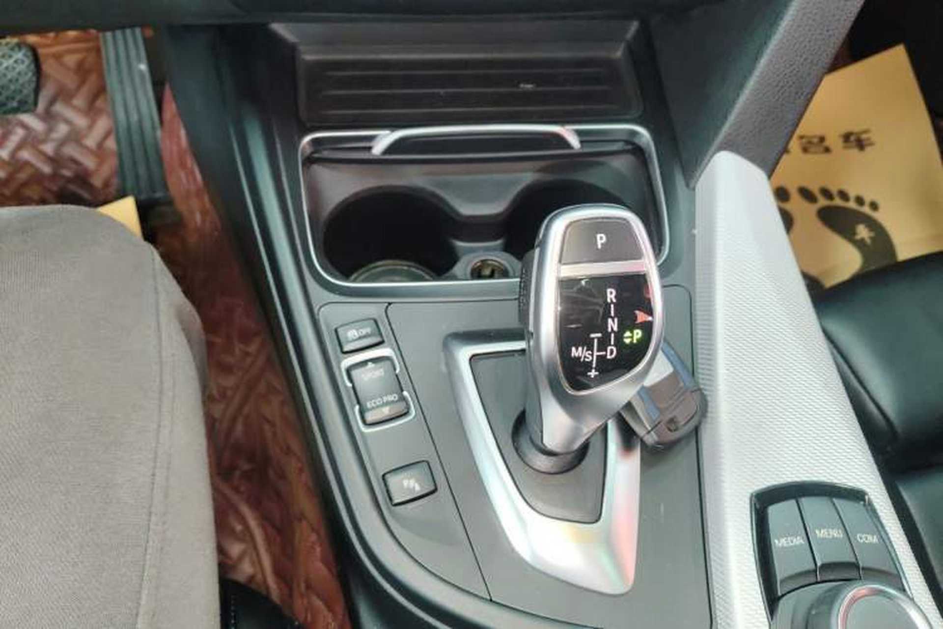Used BMW 4 Series 2017 425i Gran Coupe Leading Model with M Sport Package Gear Lever