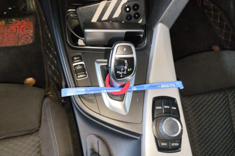 Used BMW 4 Series 2017 425i Gran Coupe Leading Model with M Sport Package Gear Lever