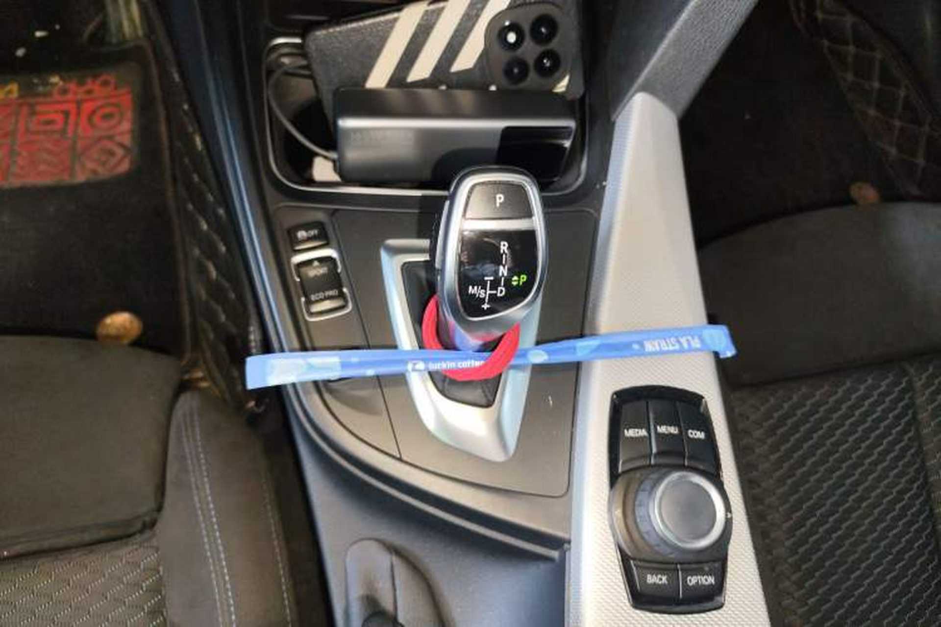 Used BMW 4 Series 2017 425i Gran Coupe Leading Model with M Sport Package Gear Lever
